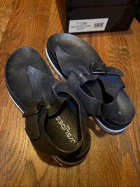 J/SLIDES dark navy  Leather Buckle Slide Sandals